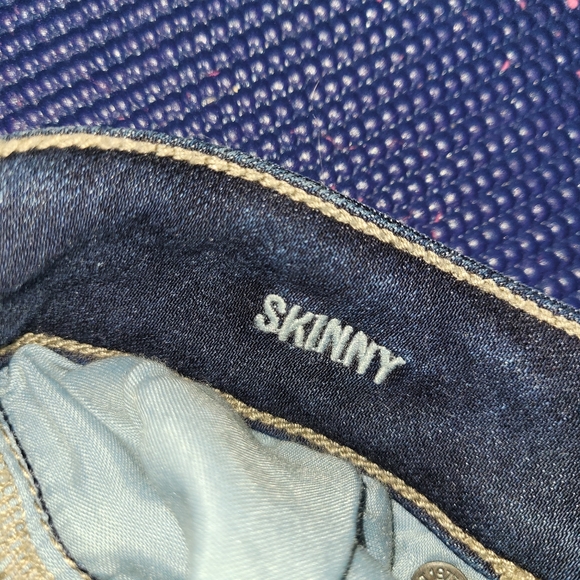 American Eagle Jeans - Picture 12 of 12